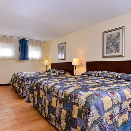 Tower Inn And Suites Of Guilford / Madison 외부 사진